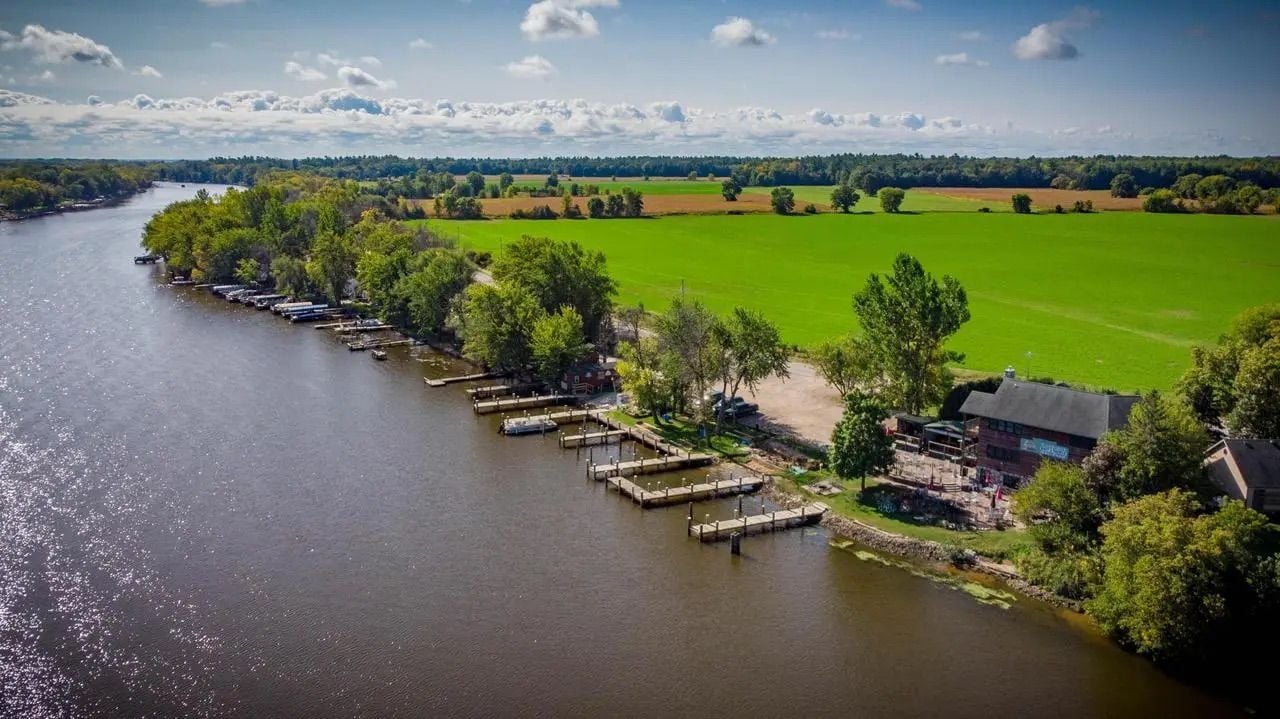Gala Resort docks with boat on the Wolf River